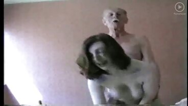 Perv City හි නියම Chloe Cherry සමඟ Handjob දර්ශනය