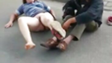 සිස් ලව්ස් මී හි සරාගී නටාලියා ක්වීන් සමඟ දිගු කකුල් දර්ශනය