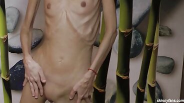 Tushy වෙතින් උණුසුම් Lika Star සහ Marilyn Sugar සමඟ Reverse Cowgirl චිත්‍රපටිය
