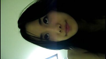 Analized වෙතින් ලස්සන Suzie සමඟ ත්‍රීසම් ඉස්කුරුප්පු ඇණ